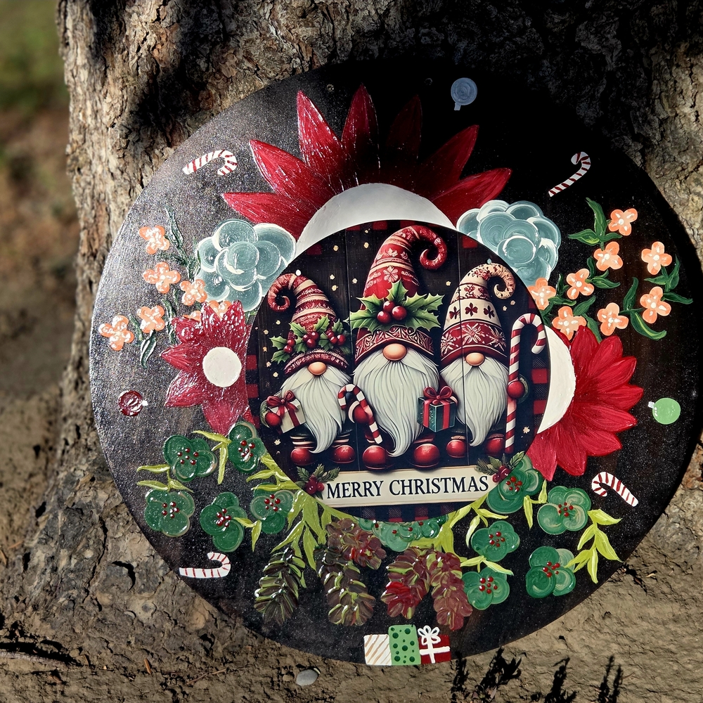 Festive Gnome Christmas Wall Decor